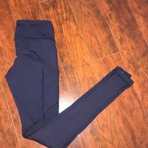 LULULEMON NAVY LEGGINGS SIZE 4